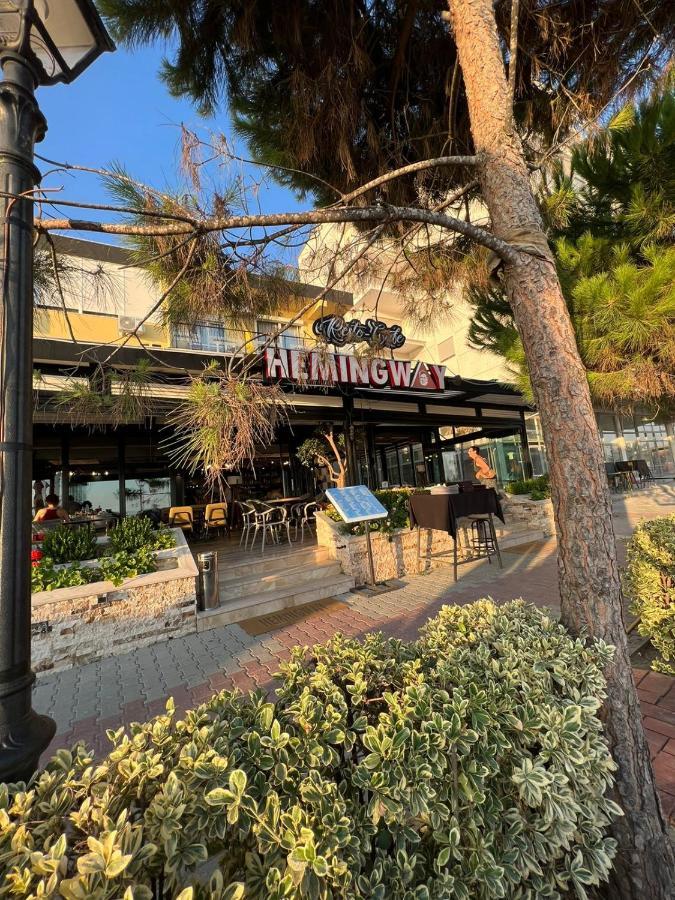 Heming-Way Hotel Durrës 외부 사진